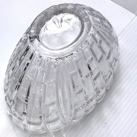 Vintage LEAD CRYSTAL Bowl Handcrafted in Bulgaria 8 x 5.5 inches - Picture 7 of 13